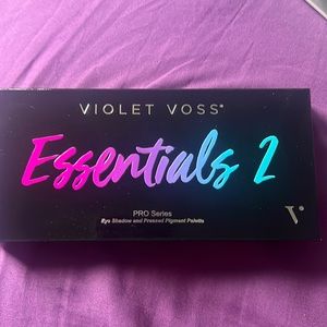 NWT eyeshadow pallet